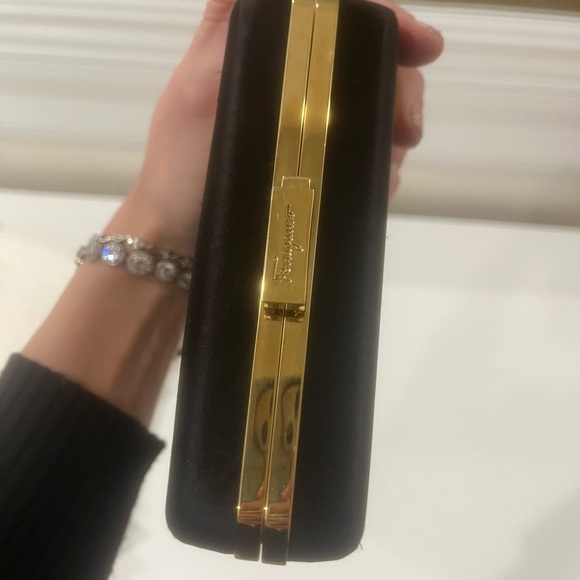 Ferragmo mini Macy box limited edition new with dust bag - Picture 17 of 17